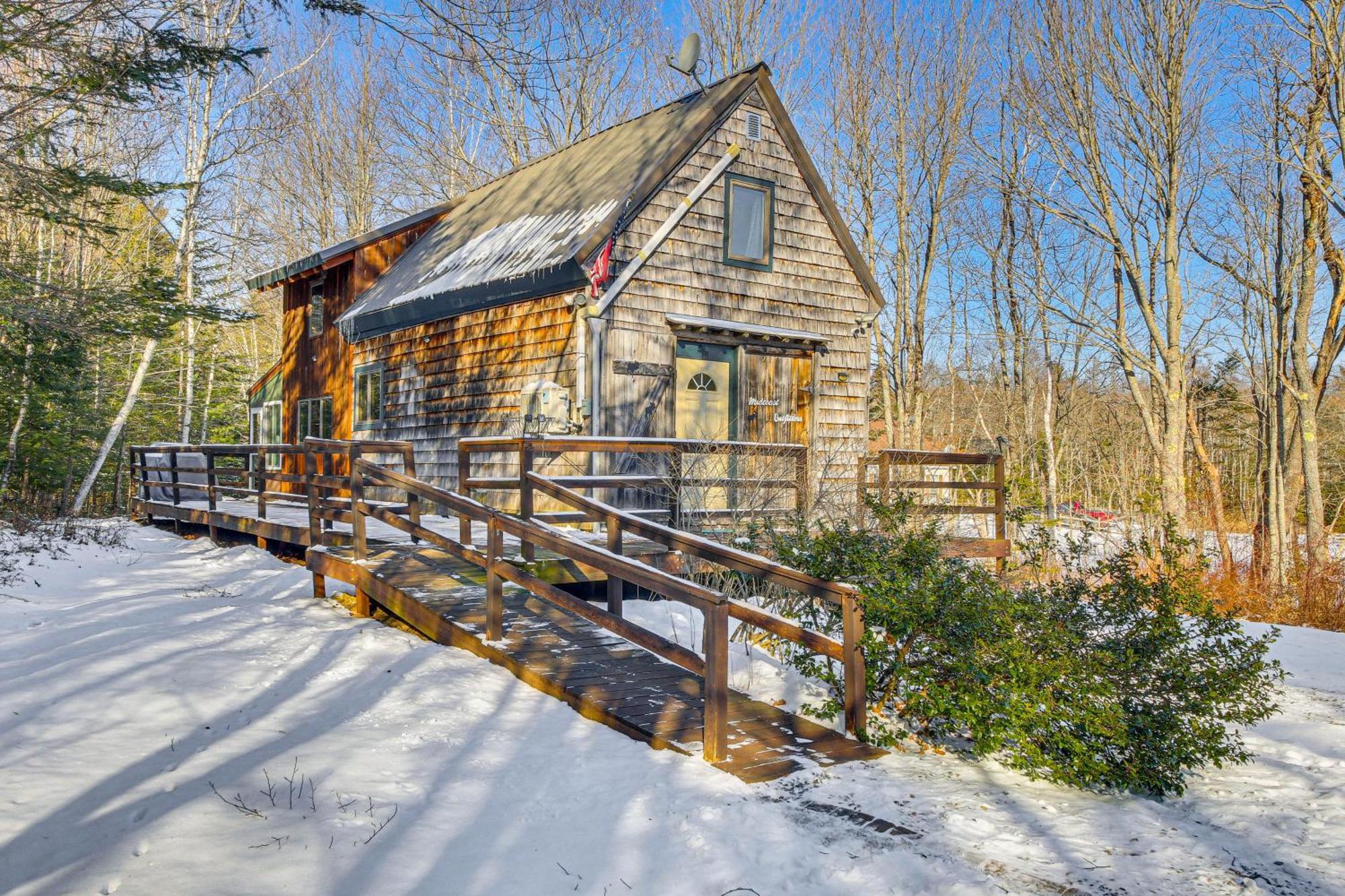 Rustic Searsport Cabin Loft And Sunroom On 10 Acres Exterior foto