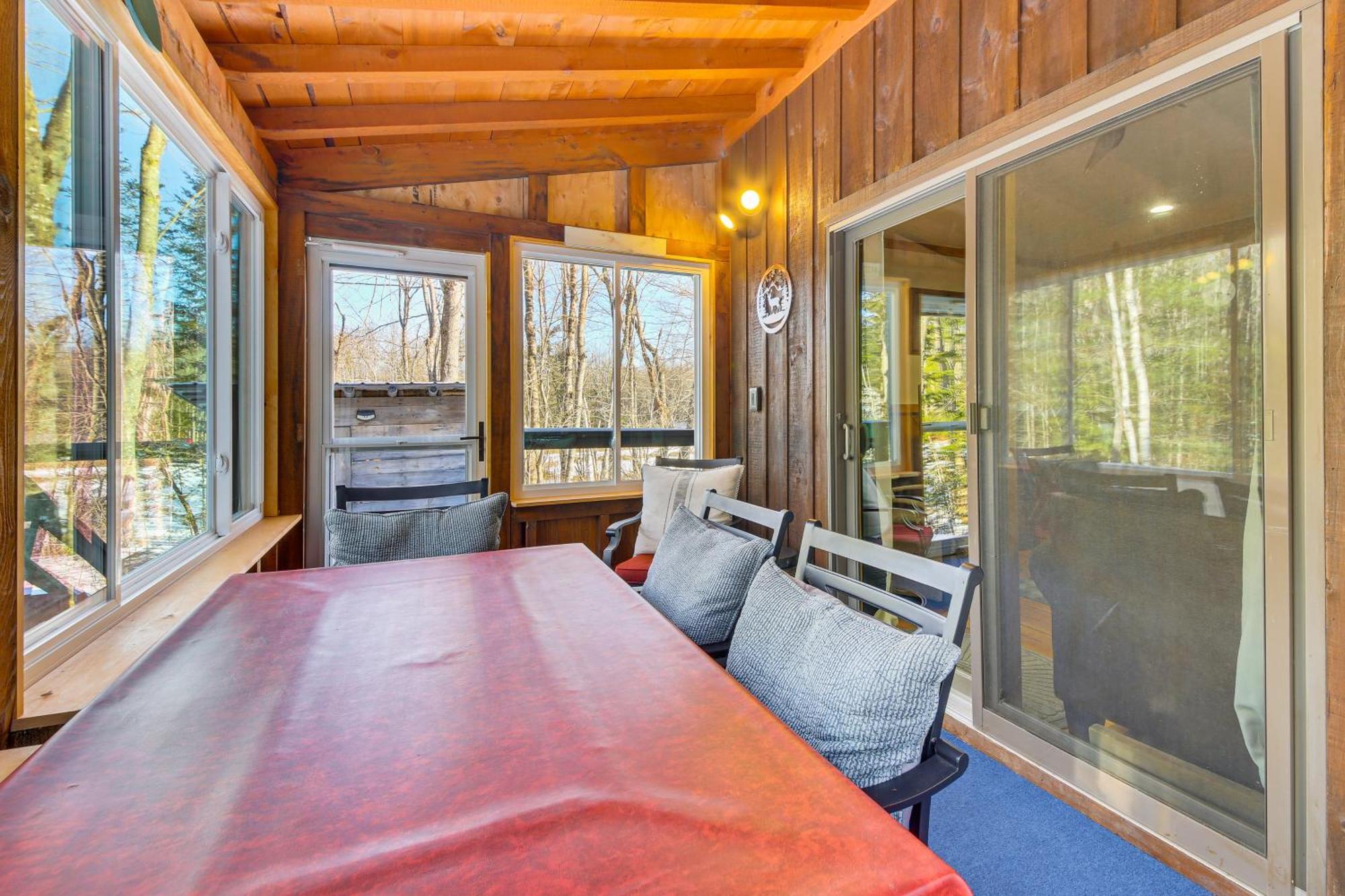 Rustic Searsport Cabin Loft And Sunroom On 10 Acres Exterior foto